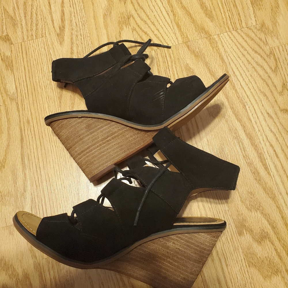 Wedges - Picture 2 of 5